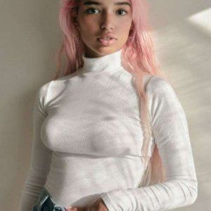 Garage Mock Neck White Ribbed Tee. Size Small